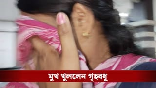 Ghatal: দিনেদুপুরে বিডিও অফিসের মধ্যেই যা তা কাণ্ড! পুরনো প্রেম মনে পড়ে যেতেই…