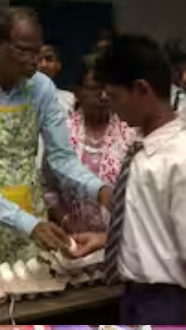 মধ্যপ্রাচ্যের যুদ্ধের আঁচ বাংলার স্কুল থেকে হাসপাতাল সর্বত্র