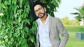 বিজেপির টিকিট পেলেন হিরণ, তবে খোয়াতে হল খড়গপুর