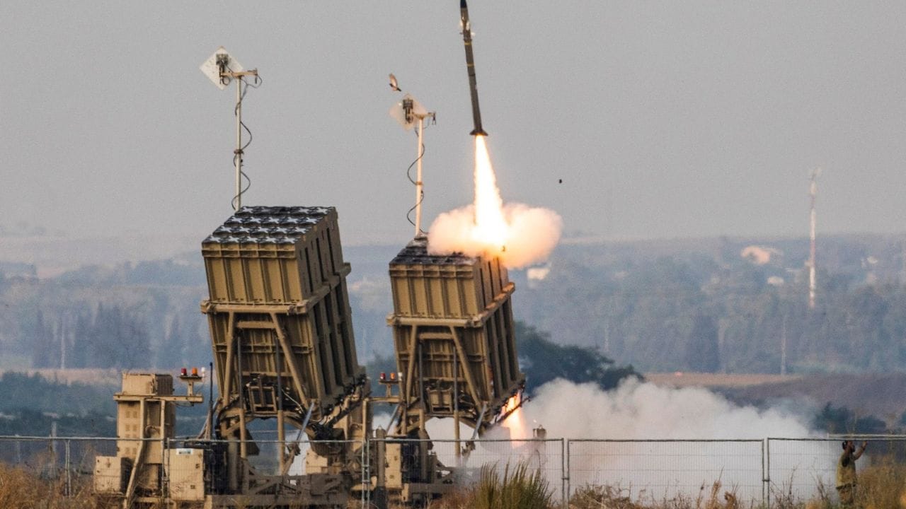 Iran-America Missile : ইরানের ‘মিসাইল সিটি’, আমেরিকার মারণ ক্ষেপণাস্ত্র…দুই দেশের অস্ত্রভাণ্ডারে কী কী রয়েছে?