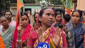 অভিষেক আসার আগেই তৃণমূল ছাড়লেন ৩০০ জন, যোগ দিলেন BJP-তে