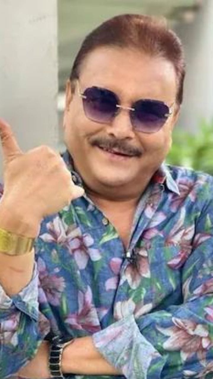 কীভাবে ত্বকের যত্ন নেন মদন মিত্র?