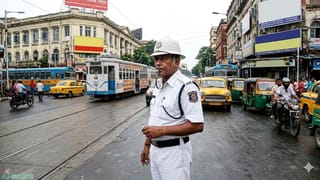 Kolkata Police: পুলিশের ওয়েলফেয়ার কমিটির পদস্থ কর্তার ছেলের গাড়ি আটকেছিলেন, ২৪ ঘণ্টার মধ্যে বদলি সার্জেন্ট, কারণ ঘিরে বাড়ছে জল্পনা