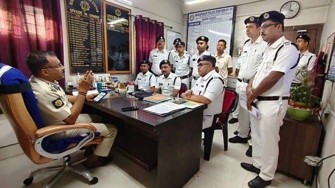 শুরুতেই ‘অ্যাকশন’! কলকাতা পুলিশের বিভিন্ন পদমর্যাদার ৯৩ অফিসারের বদলি