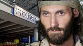 গভীর রাতে খবর এল ফ্লাইটে বসে আছে বিদেশি 'চর', সিনেমার মতো টানটান প্লট