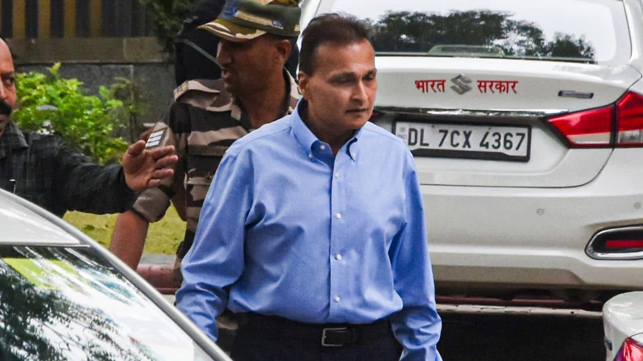 Anil Ambani: ফের চাপে অনিল অম্বানী, বড় অভিযোগ তুলল স্টেট ব্যাঙ্ক