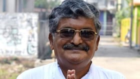 সকাল হলেই কখনও বিজেপি, কখনও সিপিএম নেতার বাড়িতে ছুটছেন এমএলএ