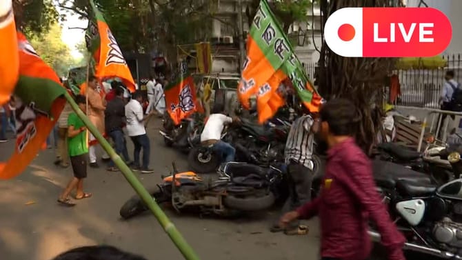 LIVE: ভেঙে দেওয়া হচ্ছে বাইক, সিইও দফতরের সামনে নামল সেন্ট্রাল ফোর্স