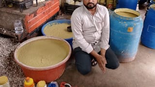 অ্যাসেটিক অ্যাসিড মেশানো কেজি কেজি আদাবাটা, সেটাই যাচ্ছে রেস্তোরাঁয়, সঙ্গে গাদা গাদা পচা খাসির মাংস