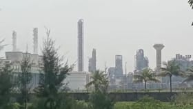 যুদ্ধের জেরে বন্ধ হরমুজ প্রণালী, উদ্বেগ বাড়ছে হলদিয়ায়