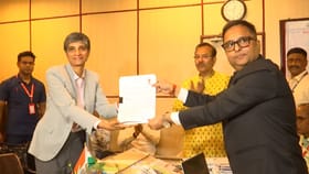 সংবিধান মেনে সমতার বার্তা দিতে চান মেনকা, মনোনয়ন জমা প্রার্থীদের