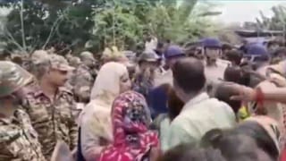 Malda: ভোটার তালিকা থেকে নাম বাদ, প্রতিবাদে পর্যবেক্ষকের গাড়ির নীচে শুয়ে পড়ে বিক্ষোভ