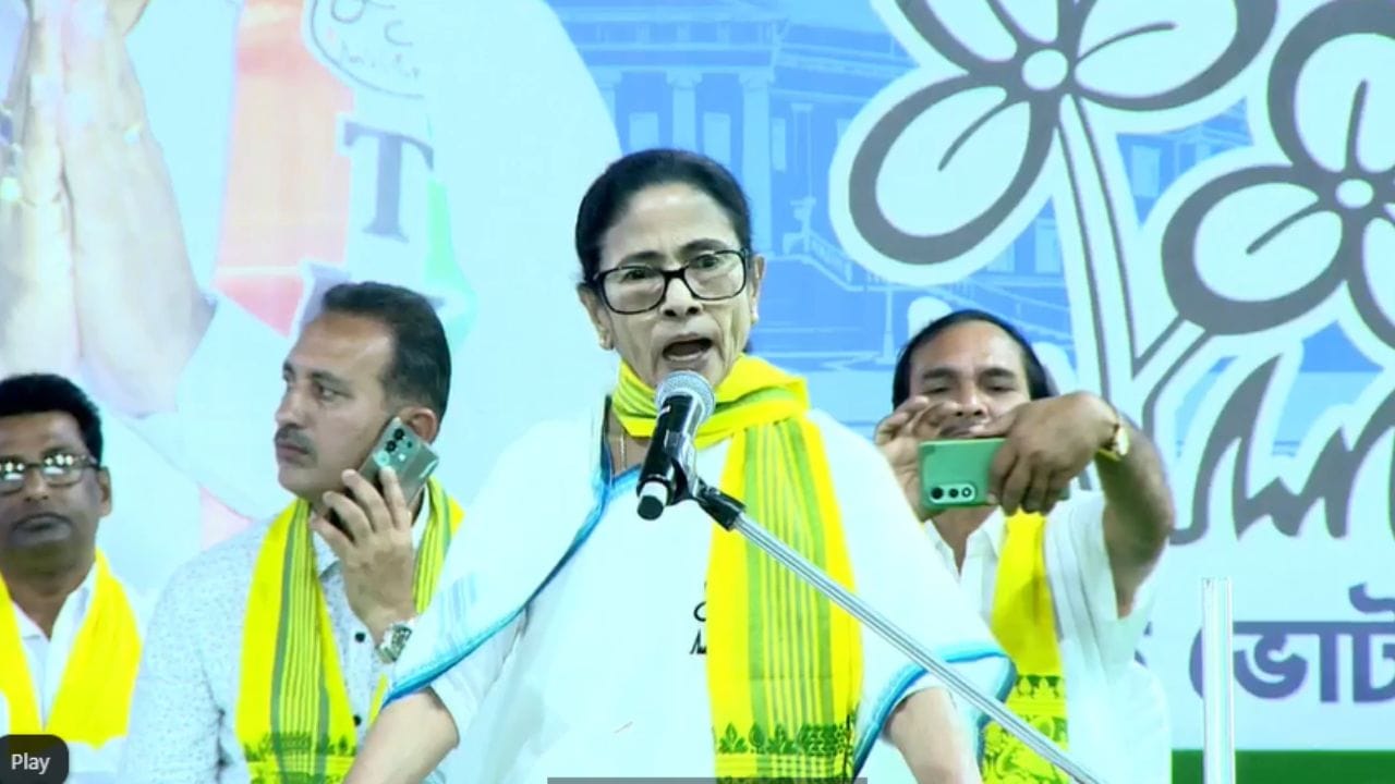 West Bengal Election 2026 Live: ‘এ লজ্জা ঢাকার কি জায়গা আছে?’, উত্তরবঙ্গ থেকে বেলাগাম আক্রমণ মমতার