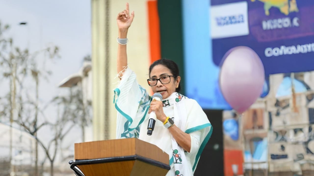 Mamata Banerjee: 'একটা সিটে যদি হারি তাহলে সেই সিটটা নিয়ে বিজেপি আপনার মাছ খাওয়া বন্ধ করে দেবে' Mamata Banerjee: 'একটা সিটে যদি হারি তাহলে সেই সিটটা নিয়ে বিজেপি আপনার মাছ খাওয়া বন্ধ করে দেবে'