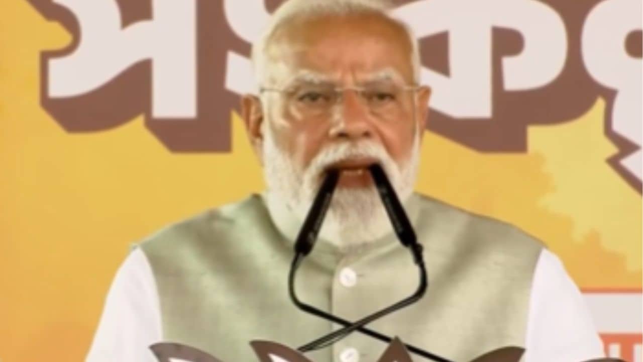 PM Narendra Modi : বাংলায় বিজেপি সরকার এলে বেছে বেছে হিসেব নেওয়া হবে, ব্রিগেডের মঞ্চ থেকে হুঙ্কার মোদীর