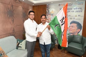 তৃণমূলে যোগ পবিত্র করের, লড়বেন শুভেন্দুর বিরুদ্ধে?