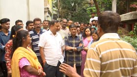 পাটুলিতে যুবক 'খুনের' পর এলাকাবাসীর সঙ্গে কথা কাউন্সিলর-TMC প্রার্থীর