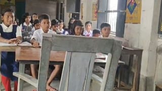 Paschim Medinipur: শিক্ষকের চেয়ার ফাঁকা, স্কুলে এসেও ফিরে যেতে হচ্ছে পড়ুয়াদের