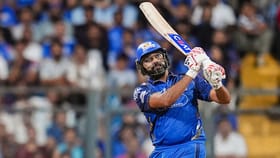 নির্বিষ বোলিং ভোগাল নাইটদের, ১৩ বছরের অভিশাপ কাটাল মুম্বই!