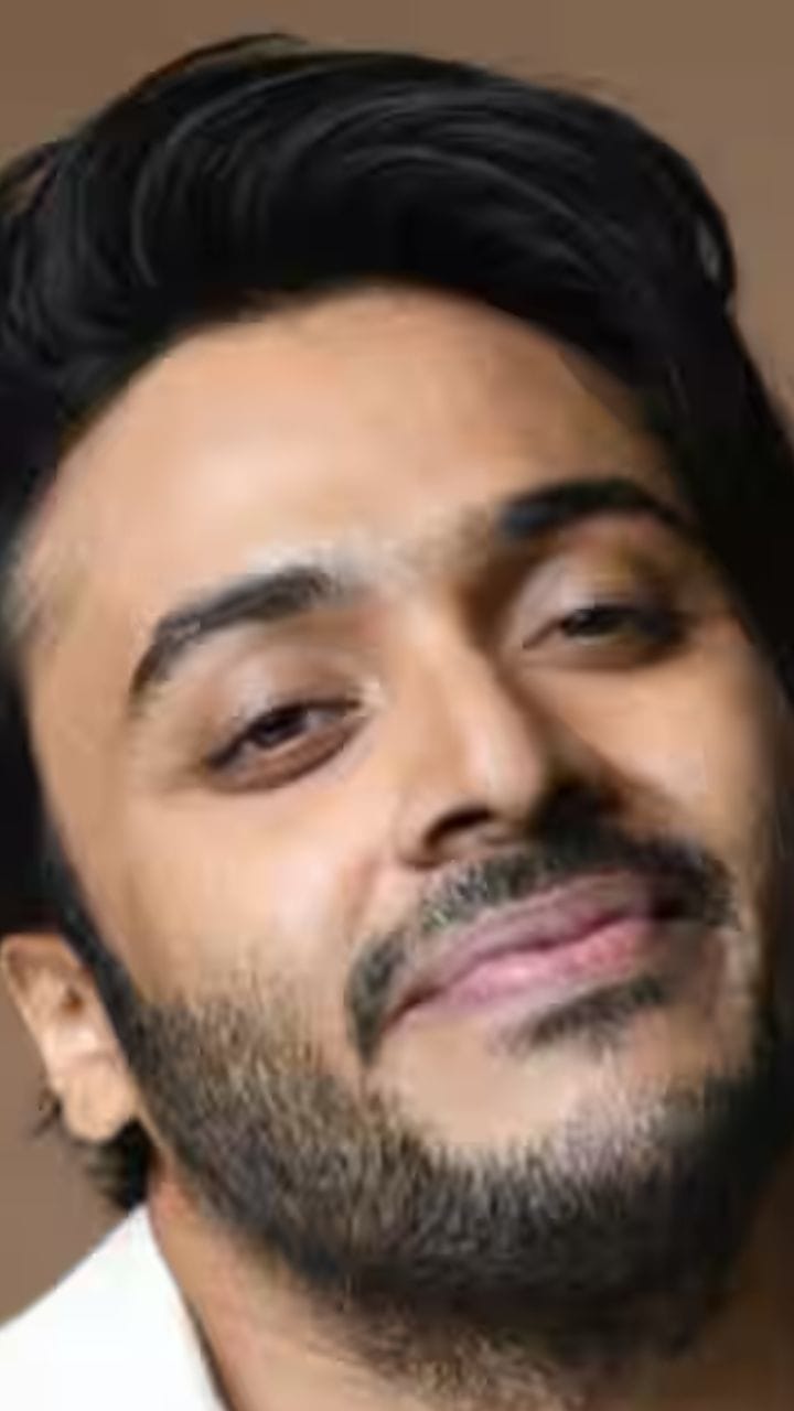 ‘পরবর্তী স্টেশন বেগুনকোদর’-এর শুটিংয়ে সোহম