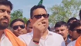 ১০ বছর তৃণমূল, ৩৪ বছর বামকে এবার বিজেপিকে একটা সুযোগ দিন: সৌমিত্র