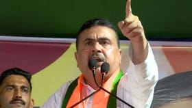 শুভেন্দুর সভায় 'অনুমতি' দিল না রাজ্য, বিজেপি বলল 'পুলিশ আটকে দেখাক'