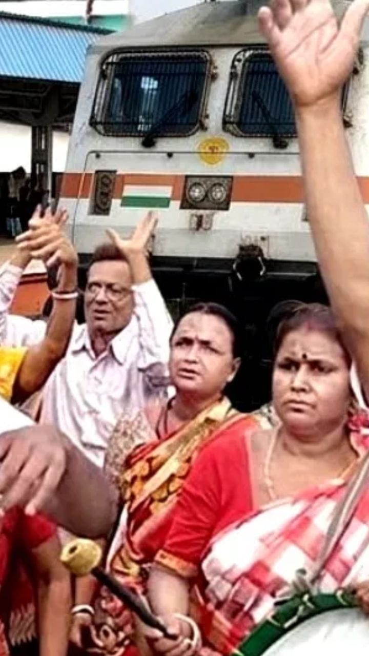 এইবার মতুয়াদের উৎসবে বিশেষ ট্রেন!