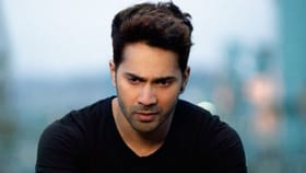 হাঁটতে পারছিল না ছোট্ট মেয়ে, বিরল রোগে আক্রান্ত বরুণ ধাওয়ান কন্যা,