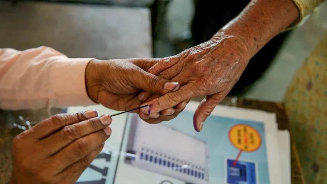 Assembly Election 2026 : বাংলা ছাড়া আরও চার রাজ্যের নির্বাচনের দিন ঘোষণা, কবে কবে ভোট, জেনে নিন Assembly Election 2026 : বাংলা ছাড়া আরও চার রাজ্যের নির্বাচনের দিন ঘোষণা, কবে কবে ভোট, জেনে নিন