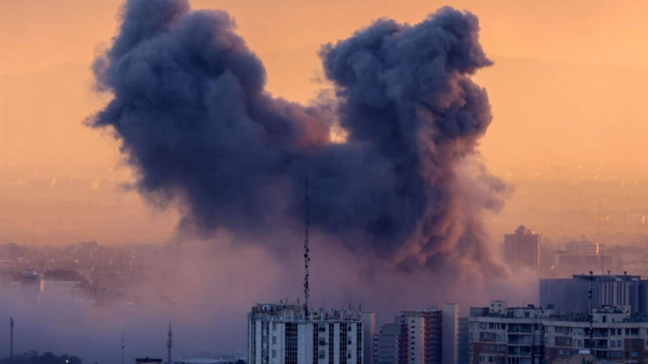 West Asia Conflict : একের পর এক ভয়ঙ্কর হামলা ইরানের, প্রাণ গেল ৮ ভারতীয়র