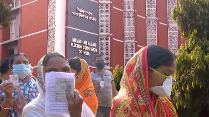 ভোট প্রস্তুতিতে 'নট প্রিপেয়ার্ড' ২ জেলা, ক্ষুব্ধ কমিশন