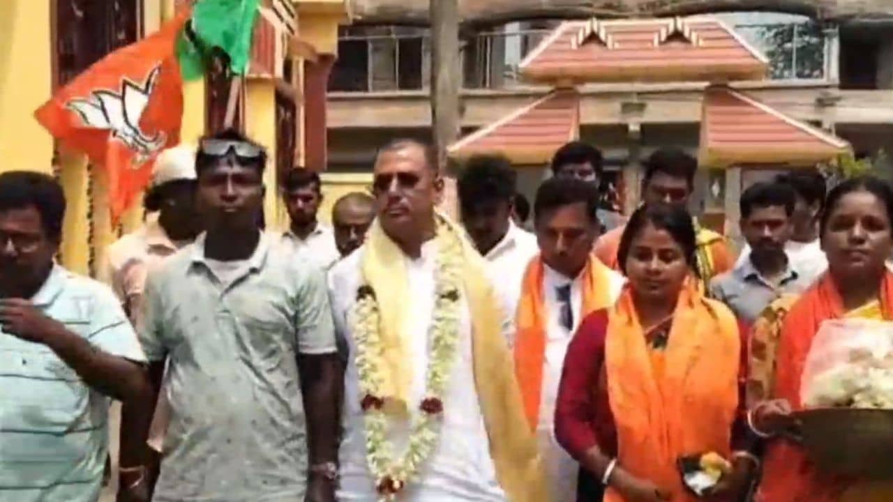Bengal BJP: প্রার্থী হয়েই তৃণমূল শিবিরে ভাঙন ধরালেন বিজেপি প্রার্থী অরুণ হালদার