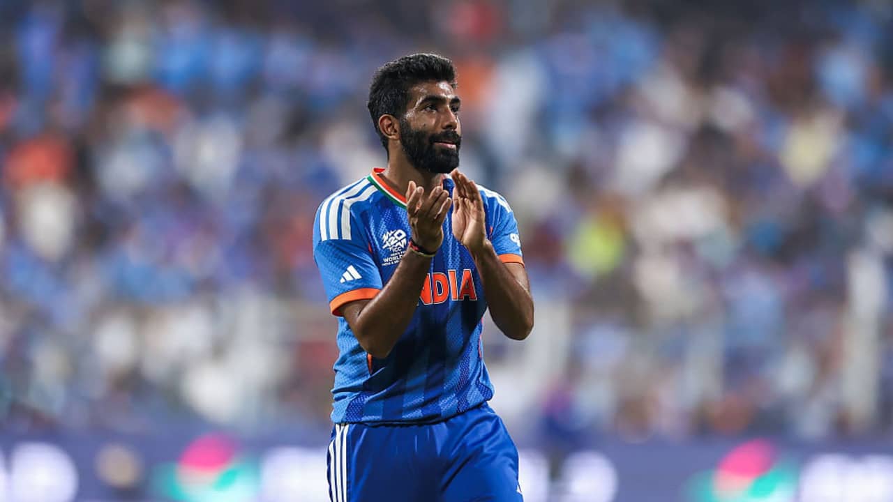 বুমরাই আজ জয়ের দাবীদার, মানছেন প্রাক্তন কোচ থেকে দেশবাসী!