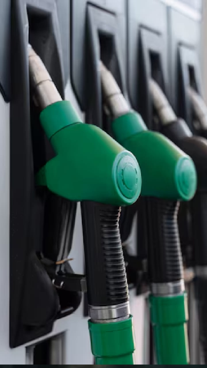 জ্বালানি সংকট মোকাবিলায় বড় পদক্ষেপ! এবার পেট্রোল পাম্পেও মিলবে কেরোসিন