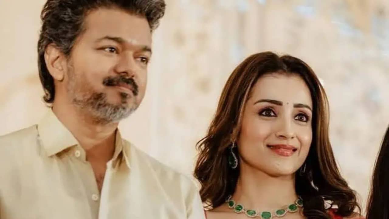 বিজয় ও তৃষা কি বিয়ে করছেন? জল্পনা উসকে দিলেন অভিনেত্রীর মা!