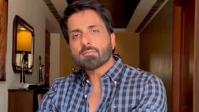 দুবাইয়ে আটকে পড়া মানুষদের জন্য বিনামূল্যে আশ্রয়ের ব্যবস্থা করলেন সোনু