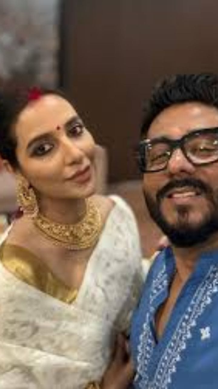 রাজের প্রচারে মুখে হাসি শুভশ্রীর