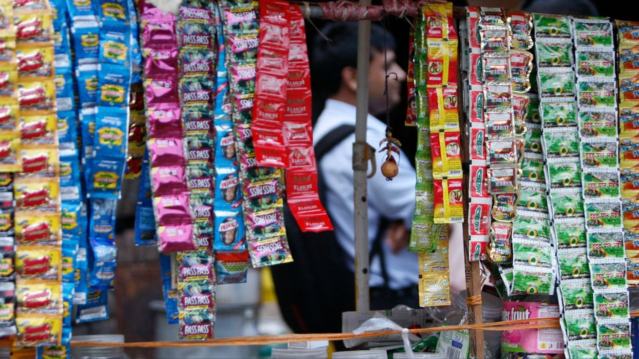 প্লাস্টিক বর্জ্য ব্যবস্থাপনা বিধি ২০২৬ এর সাথে সামঞ্জস্য রেখে এই উদ্যোগটি শিল্পখাতে স্থায়িত্ব বা সুরক্ষা নিশ্চিত করবে। (Getty)