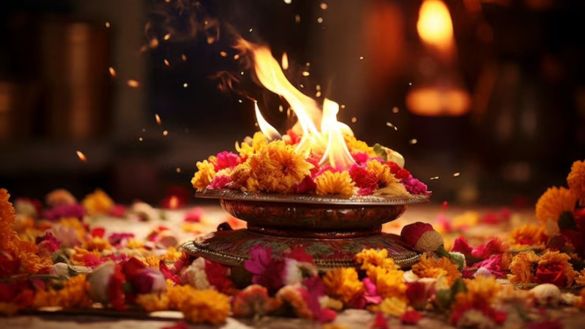 গোল সলতে বা ‘ফুল সলতে’ মূলত ভগবান শিব, বিষ্ণু এবং হনুমানজির নিত্যপূজায় ব্যবহৃত হয়। গোল সলতে জীবনে স্থিরতা এবং একাগ্রতার প্রতীক।