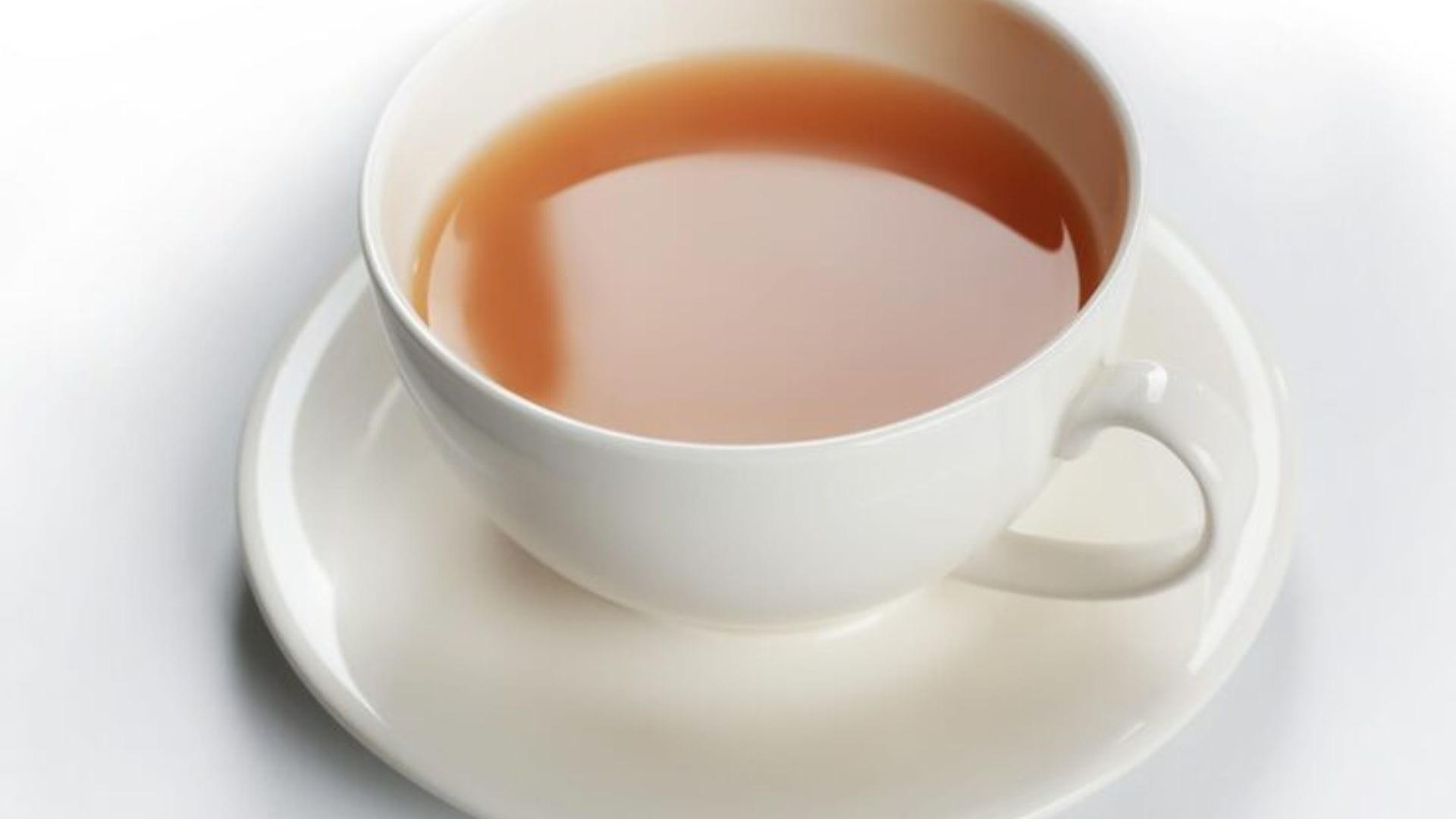   হজমশক্তির উন্নতি: ভারী খাবার খাওয়ার পর লিকার চা পান করলে হজম প্রক্রিয়া ত্বরান্বিত হয়। এটি অন্ত্রের প্রদাহ কমাতে এবং গ্যাস্ট্রিকের সমস্যা নিয়ন্ত্রণে বিশেষ ভূমিকা রাখে।