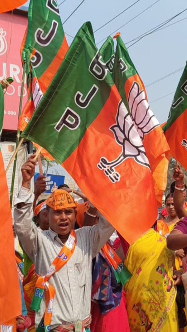 দণ্ডি কেটে মোদীর সভায় গেলেন সমর্থকরা!