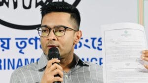 ৯০ লক্ষের মধ্যে ৬৩ শতাংশ নাম হিন্দু বাঙালির: অভিষেক