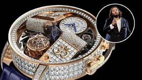 ঘড়ির মাঝে বসে আছেন স্বয়ং শিব! ১০০০ হিরে বসানো অম্বানীর ঘড়ির দাম কত?