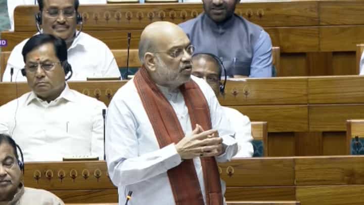 Parliament Special Session Live: 'ধর্মের ভিত্তিতে সংরক্ষণ অসাংবিধানিক', লোকসভায় মহিলা সংরক্ষণ বিল নিয়ে তুমুল তরজা, বিরোধীদের পাল্টা জবাব শাহের Parliament Special Session Live: 'ধর্মের ভিত্তিতে সংরক্ষণ অসাংবিধানিক', লোকসভায় মহিলা সংরক্ষণ বিল নিয়ে তুমুল তরজা, বিরোধীদের পাল্টা জবাব শাহের