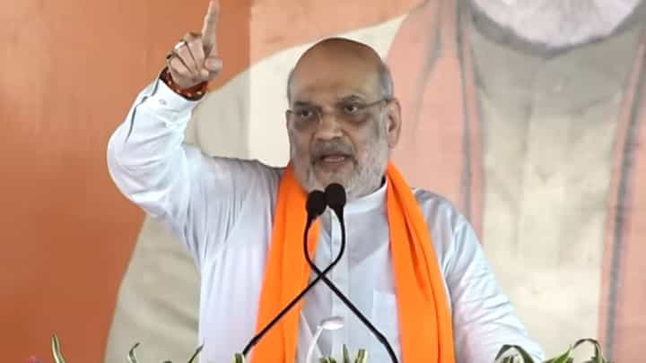 Amit Shah Gangarampur Rally Live: কার্পেট বম্বিংয়ে গঙ্গারামপুরে শাহ Amit Shah Gangarampur Rally Live: কার্পেট বম্বিংয়ে গঙ্গারামপুরে শাহ