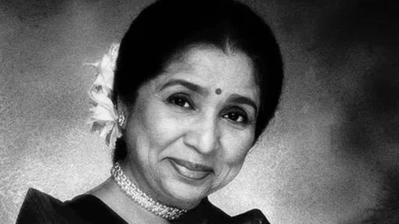 আশা ভোঁসলেকে শ্রদ্ধা জানিয়ে পাক প্রশাসনের রোষানলে সংবাদমাধ্যম! কী ঘটল পড়শি দেশে?