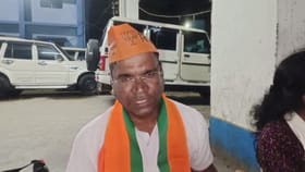 প্রচারই করতে পারছেন না বিজেপি প্রার্থী, কাঠগড়ায় তুললেন কমিশনকে