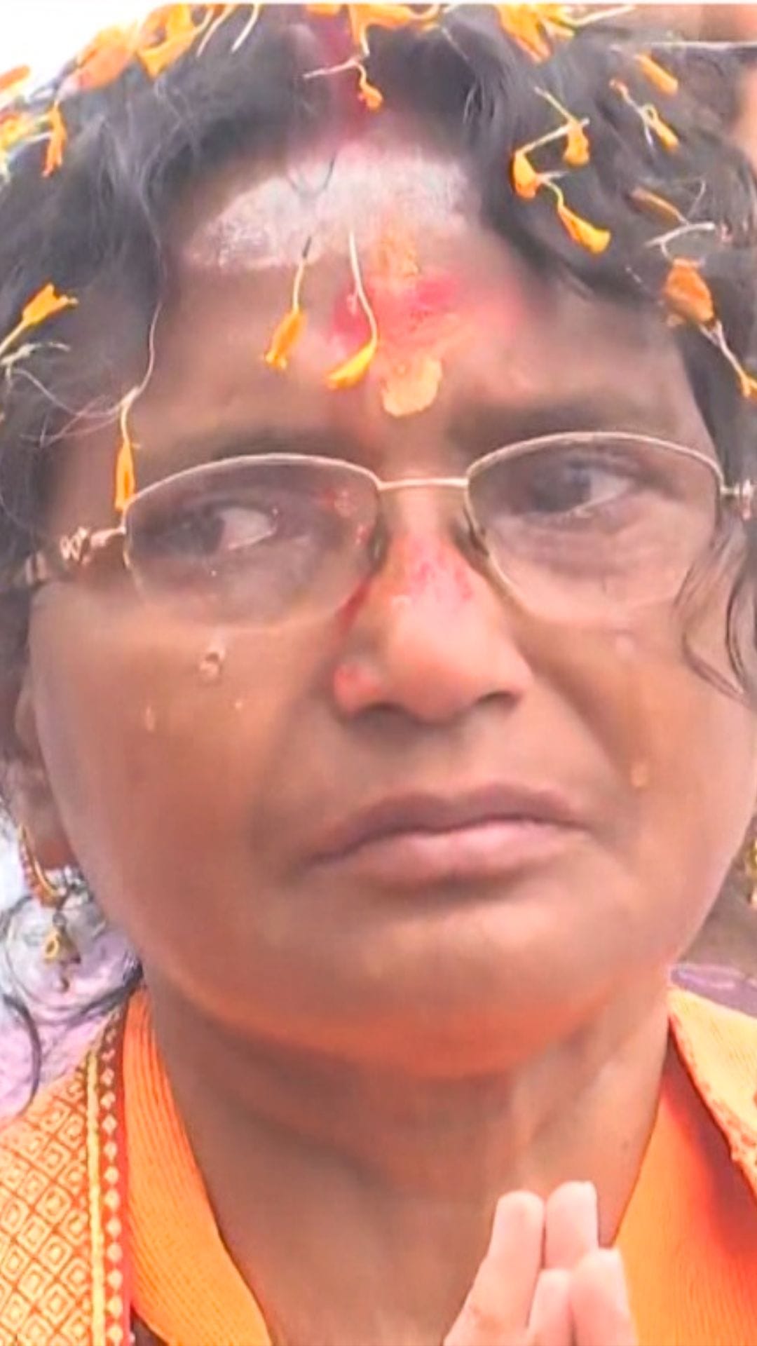 পানিহাটিতে মনোনয়ন জমা দিলেন তিলোত্তমার মা, রত্না দেবনাথের সমর্থনে কী বললেন স্মৃতি ইরানি?