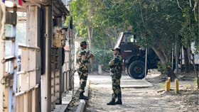 ভারত-বাংলাদেশ সীমান্তে কর্তব্যরত জওয়ানের গুলিতে মৃত্যু, কেন?