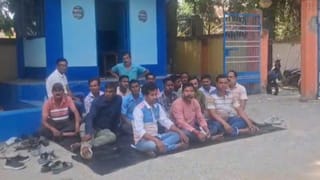 Employees Strike Over Unpaid Salaries in Balurghat: ১১ মাস থেকে মিলছে না বেতন, কর্মবিরতিতে নামলেন কর্মচারিরা